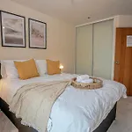 Premium City Apartment With Parking
