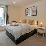 Premium City Apartment With Parking