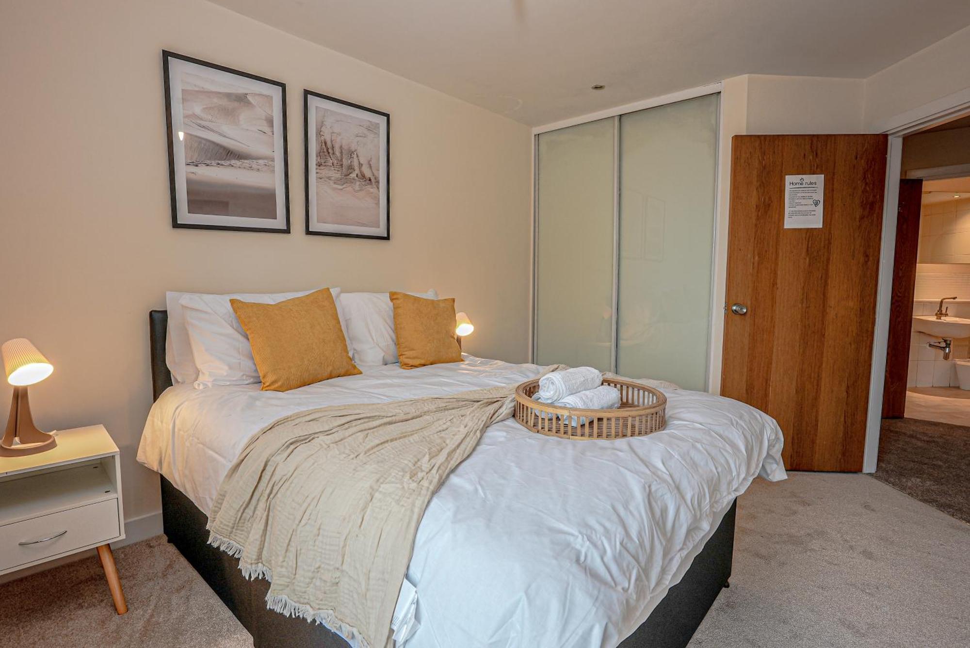 Premium With Parking Apartment Birmingham